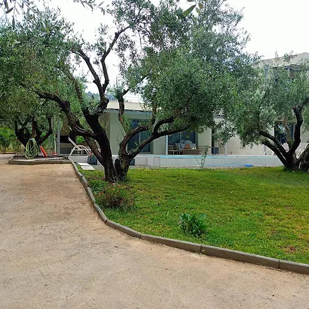 Villa-agrielia Nikiána